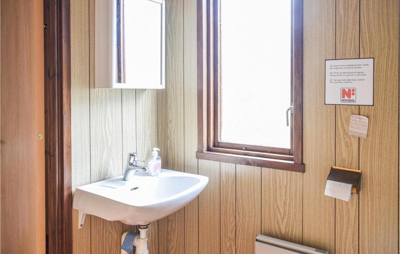 2 Bedroom Lovely Home In Koepingsvik エクステリア 写真